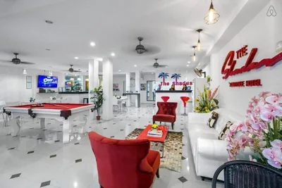 The Shades Hotel 50 meter Beach Front – 사진 5